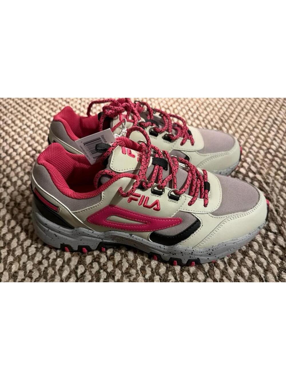 NWT FILA Women's Reminder Leather and Mesh Tennis Sneaker Shoes Size 7.5